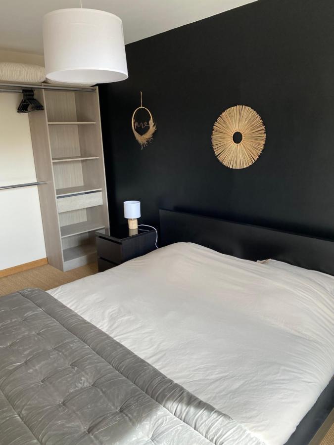 Villa Au Coeur De La Pinede De 1 A 4 Personnes Langlade Exterior foto